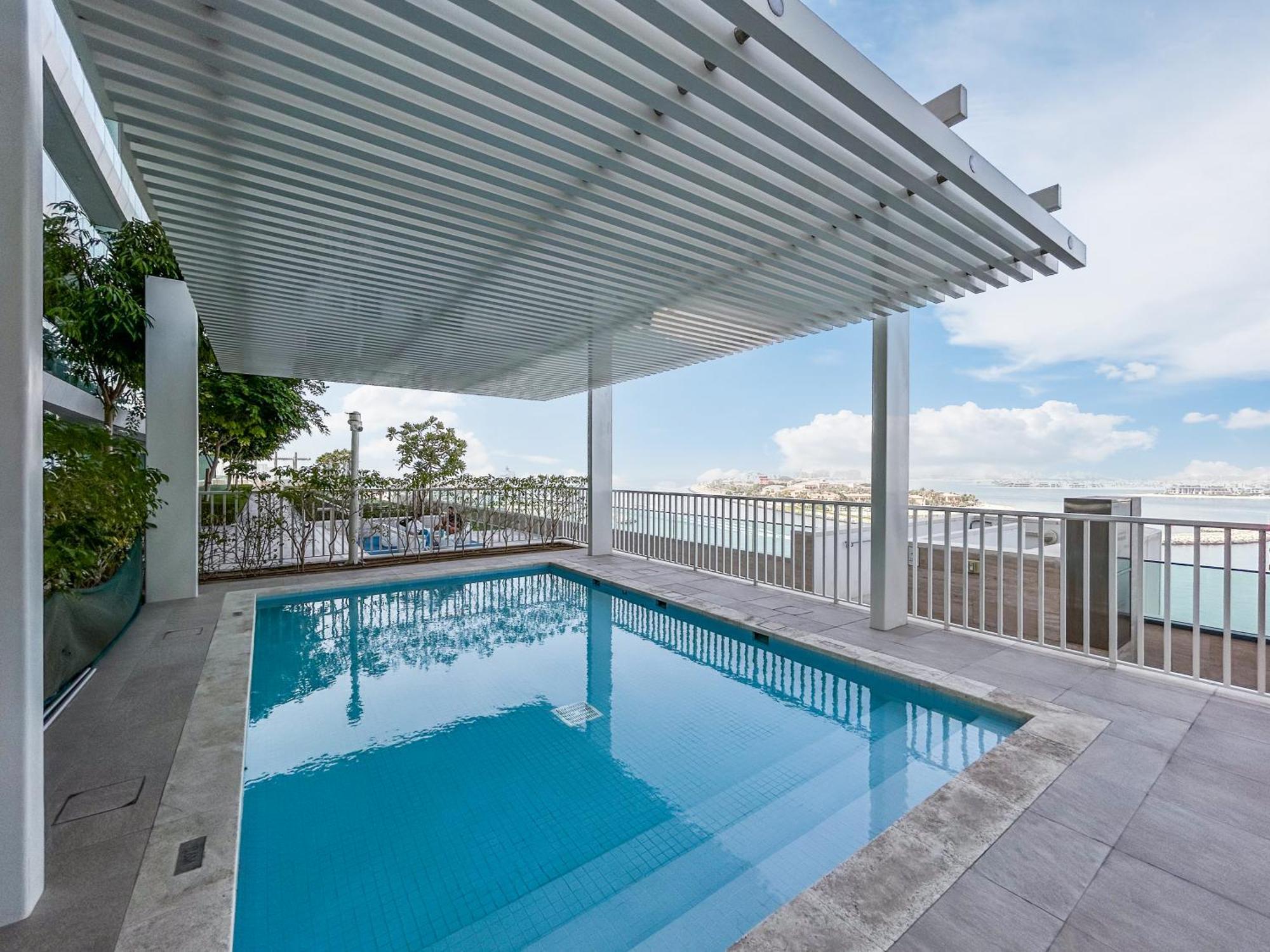 Stunning Beachfront With Panoramic Sea Views *