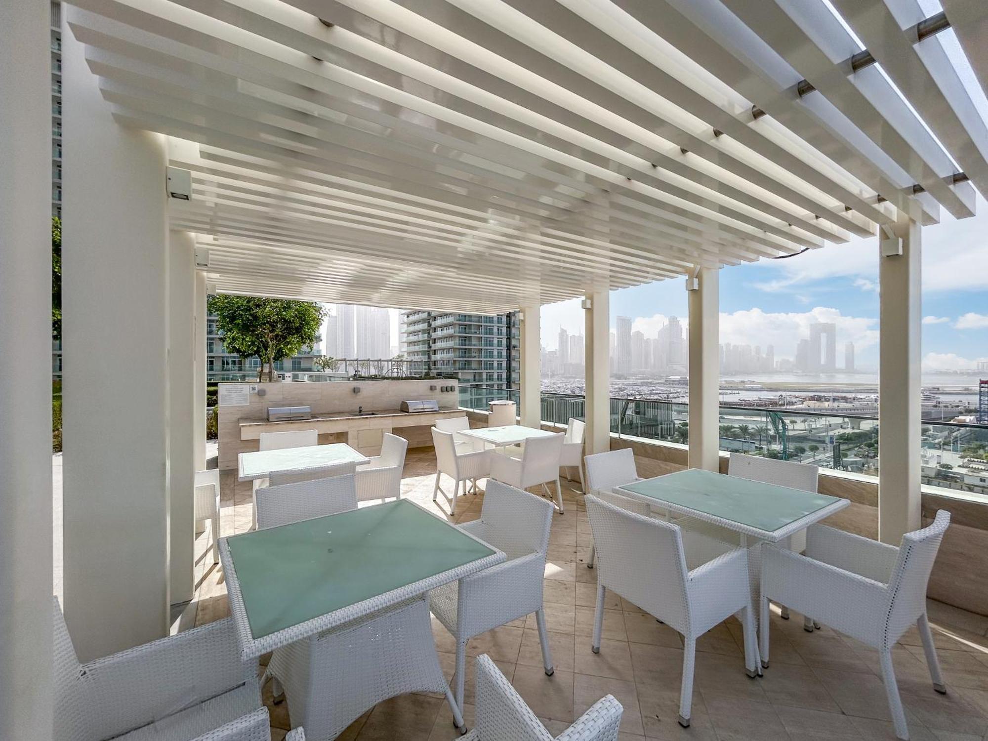 Stunning Beachfront With Panoramic Sea Views Dubai